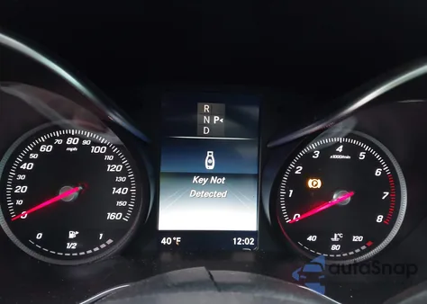 2016 Mercedes-Benz C 300 4Matic из США, поврежденный, VIN 55SWF4KB8GU152486